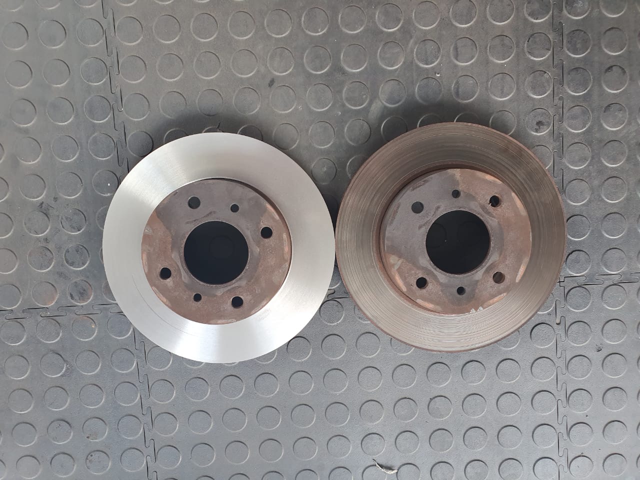 Disc Skimming